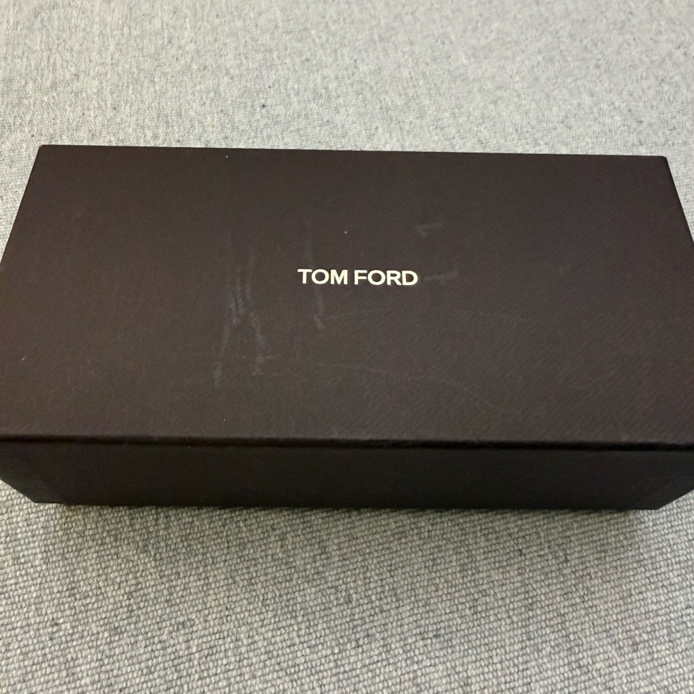 Tom Ford Penelope Sunglasses in Luxe Brown - trending color! 🤎🐻🤎 - Picture 13 of 15